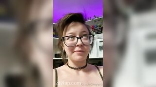 Gracie Greyyxo Baby Face White Skin OnlyFans Leaked Amateur Porn Video 9
