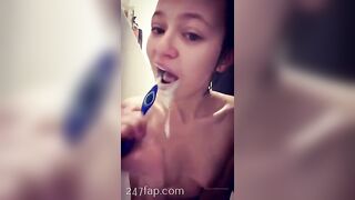 Gracie Greyyxo Baby Face White Skin OnlyFans Leaked Amateur Porn Video 63