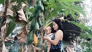 Mom & Baby Cat / BÉ CÁT CHANNEL/ Lovely Mum Hot Attractive Woman YouTuber Patreon Leaked 1