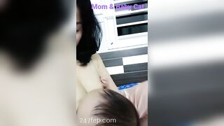 Mom & Baby Cat / BÉ CÁT CHANNEL/ Lovely Mum Hot Hot Ass Mom YouTuber Patreon Leaked 14