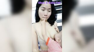 Mom & Baby Cat / BÉ CÁT CHANNEL/ Lovely Mum Hot Hot Ass Mom YouTuber Patreon Leaked 14