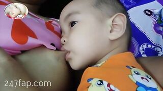 Mom & Baby Cat / BÉ CÁT CHANNEL/ Lovely Mum Hot Stunning Mother YouTuber Patreon Leaked 7