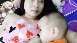 Mom & Baby Cat / BÉ CÁT CHANNEL/ Lovely Mum Hot Stunning Mother YouTuber Patreon Leaked 7