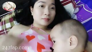 Mom & Baby Cat / BÉ CÁT CHANNEL/ Lovely Mum Hot Stunning Mother YouTuber Patreon Leaked 7