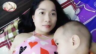 Mom & Baby Cat / BÉ CÁT CHANNEL/ Lovely Mum Hot Stunning Mother YouTuber Patreon Leaked 7