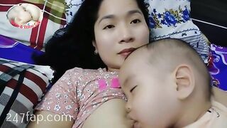 Mom & Baby Cat / BÉ CÁT CHANNEL/ Lovely Mum Hot Stunning Mother YouTuber Patreon Leaked 11