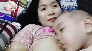 Mom & Baby Cat / BÉ CÁT CHANNEL/ Lovely Mum Hot Stunning Mother YouTuber Patreon Leaked 11