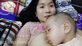 Mom & Baby Cat / BÉ CÁT CHANNEL/ Lovely Mum Hot Stunning Mother YouTuber Patreon Leaked 11