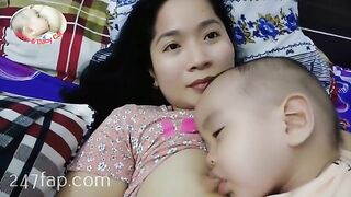 Mom & Baby Cat / BÉ CÁT CHANNEL/ Lovely Mum Hot Stunning Mother YouTuber Patreon Leaked 11