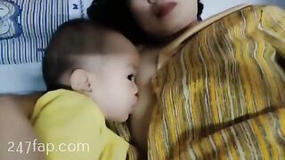 Mom & Baby Cat / BÉ CÁT CHANNEL/ Lovely Mum Hot Hot Mom YouTuber Patreon Leaked 12