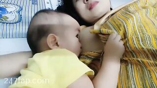 Mom & Baby Cat / BĂ CĂT CHANNEL/ Lovely Mum Hot Hot Mom YouTuber Patreon Leaked 12
