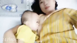 Mom & Baby Cat / BÉ CÁT CHANNEL/ Lovely Mum Hot Hot Mom YouTuber Patreon Leaked 12