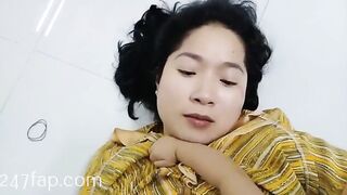 Mom & Baby Cat / BÉ CÁT CHANNEL/ Lovely Mum Hot Mature Hottie YouTuber Patreon Leaked 16