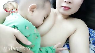 Mom & Baby Cat / BÉ CÁT CHANNEL/ Lovely Mum Hot Stunning Mother YouTuber Patreon Leaked 8
