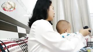 Mom & Baby Cat / BÉ CÁT CHANNEL/ Lovely Mum Hot Hot Ass Mom YouTuber Patreon Leaked Porn Video 29