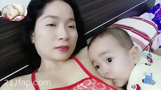 Mom & Baby Cat / BÉ CÁT CHANNEL/ Lovely Mum Hot Stunning Mother YouTuber Patreon Leaked Porn Video 26