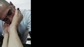 YelahiaG Onlyfans A delicious and spontaneous foot worship and footjob with my sexy friend @salvatore_tattoo . Do you