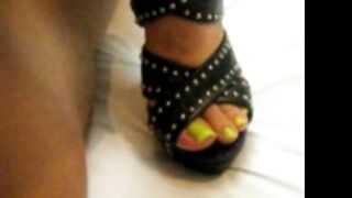 YelahiaG Onlyfans Happy weekend everyone! Based on the result of my last survey I share with you another moment of my