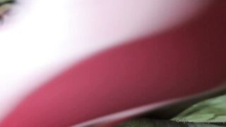 YelahiaG Onlyfans Today is Thursday sweetie, so enjoy me in this video from a few years ago. Please enjoy it very much