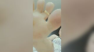 YelahiaG Onlyfans A simple and natural video that I made for you with my cell phone a few minutes ago. I hope you like