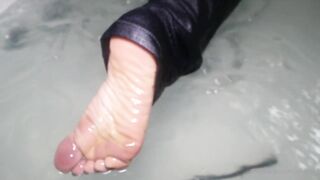 YelahiaG OnlyFans Leaks - Hi bb! My wet feet for you!