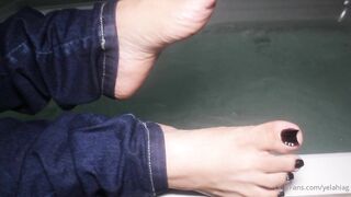 YelahiaG OnlyFans Leaks - Hi bb! My wet feet for you!