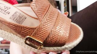 YelahiaG OnlyFans Leaks - Please excuse the outside noise! I live in the center of Medellín, a very noisy area. I hope you fo