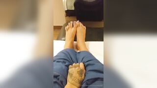 Saprezotte OnlyFans Transgender wanted a massage now to relax my feet 