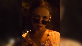 Anna Matthews (Annaxvip) OnlyFans Leaks sexy smoking hot shirt