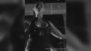 Anna Matthews (Annaxvip) OnlyFans Leaks sexy hot butt twerking