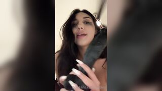 Matiofficial (Mati Khalifa) OnlyFans Leaks Beautiful Eastern Girl with Huge Boobs 37