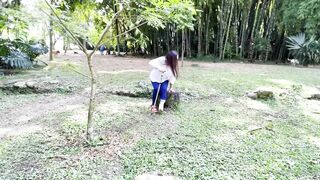 YelahiaG OnlyFans Leaks - Hi guys! Outdoor walking with my bandaged foot and cane for you..and JOI too . Kisses for all