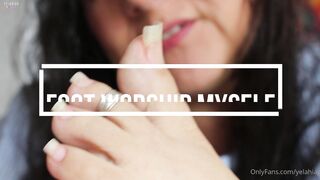 YelahiaG OnlyFans Leaks - A moment of foot fetish delight before going for a new pedicure.. Kisses everyone!