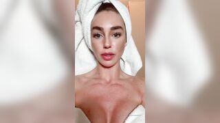 Elizarosewatson (Eliza Rose Watson) aesthetic six abs lady  9