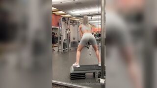 Hellomeime (Mei Minato) OnlyFans College Girl to earn and pay for tuition 2