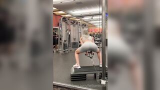 Hellomeime (Mei Minato) OnlyFans College Girl to earn and pay for tuition 2