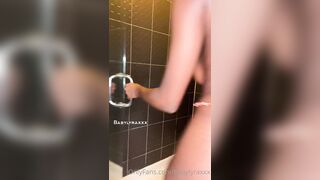 Lyra Amorr (babylyraxxx) OnlyFans Slim Stacked Canadian Ebony Girl Friend 28