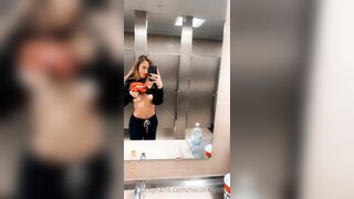 Nicollesnow (Nicolle Snow) OnlyFans Leaks Certified Sweetheart is a SQUIRT QUEEN 265