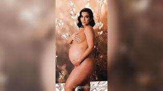 Lena The Plug (lenatheplug) OnlyFans Leaks -  like if you’re gonna miss my thicker bodayyyy_0004