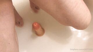 Kimberly Bootyy (kimberlybootyy) OnlyFans Leaks Favorites Faceless big booty e-girlfriend 315