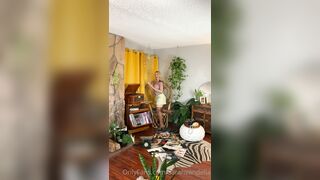 Sarahvandella (Sarah Vandella) OnlyFans Adult Actress Veteran Deep Throat Lover 470