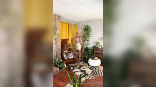 Sarahvandella (Sarah Vandella) OnlyFans Adult Actress Veteran Deep Throat Lover 470