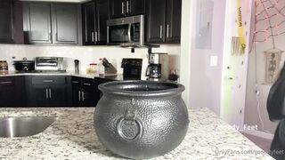 MoodyFeet (Moody Feet) OnlyFans Leaks Big Tits Foot Fetish 4