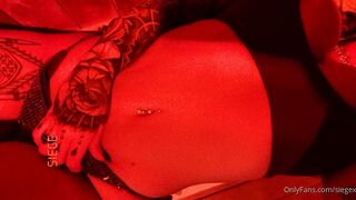 Tattooed Waifu (undersiegexo) OnlyFans Leaks siegexxx Natural Tiddies 99