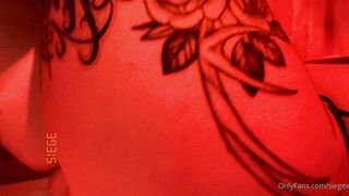 Tattooed Waifu (undersiegexo) OnlyFans Leaks siegexxx Natural Tiddies 99
