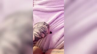 Tattooed Waifu (undersiegexo) OnlyFans Leaks siegexxx Natural Tiddies 119