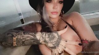 Tattooed Waifu (undersiegexo) OnlyFans Leaks siegexxx Natural Tiddies 81