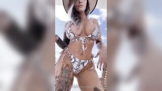 Tattooed Waifu (undersiegexo) OnlyFans Leaks siegexxx Natural Tiddies 69