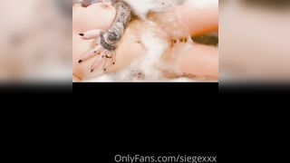 Tattooed Waifu (undersiegexo) OnlyFans Leaks siegexxx Natural Tiddies 9