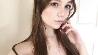 Oreob4by (Alex) OnlyFans Leaks Brunette makes solo porn 69